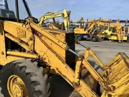 Autres 1985 JCB 3CX - 4X4 (14)
