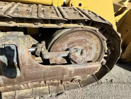Nakládací pásová vozidla 1982 Caterpillar 963 (24)