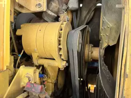 Nakládací pásová vozidla 1982 Caterpillar 963 (40)