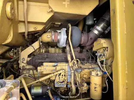 Nakládací pásová vozidla 1982 Caterpillar 963 (46)