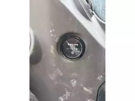 Hydraulic Excavators 2018 Volvo ECR235EL (10)