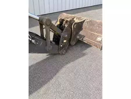 Hydraulic Excavators 2018 Volvo ECR235EL (5)