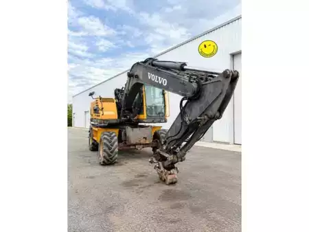 Escavadora de rodas 2006 Volvo EW 160 B (3)