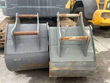 Hydraulic Excavators 2020 Volvo ECR235EL (10)