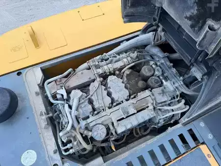 Korečková rýpadla 2013 Liebherr R926 LC (45)