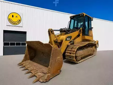 Chargeuse sur chenilles 2011 Caterpillar 963 D (1)