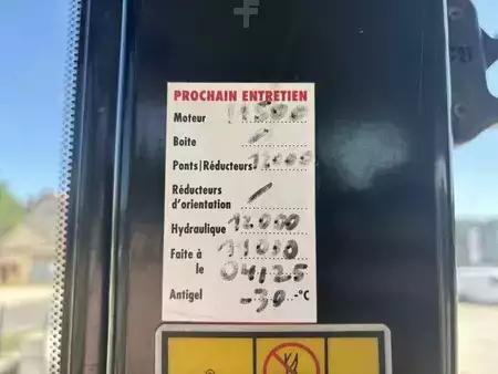 Chargeuse sur chenilles 2011 Caterpillar 963 D (10)