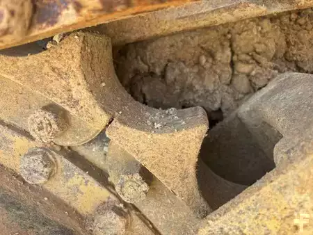 Chargeuse sur chenilles 2011 Caterpillar 963 D (4)