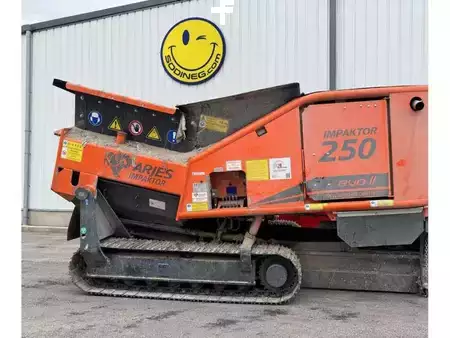 Pozostałe 2025 [div] IMPAKTOR 250 EVO II (15)