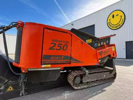 Pozostałe 2025 [div] IMPAKTOR 250 EVO II (3)