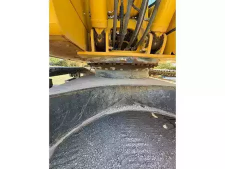 Korečková rýpadla 2018 Komatsu PC210LC-11 (16)
