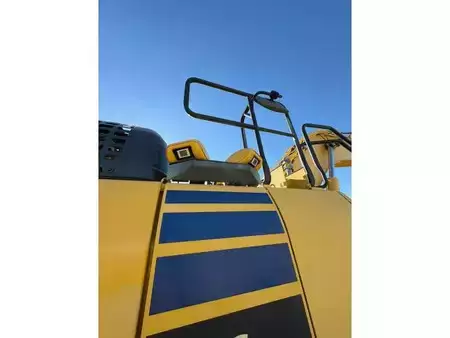 Korečková rýpadla 2018 Komatsu PC210LC-11 (17)