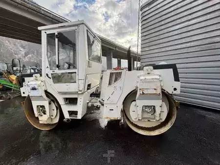 Walce gładkie 2000 BOMAG BW144AD2 (22)