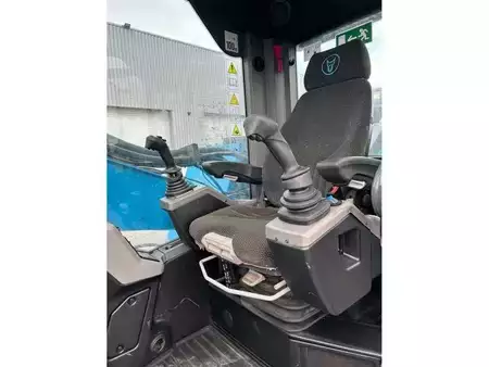 Překládací bagry  2018 Fuchs MHL320F (8)