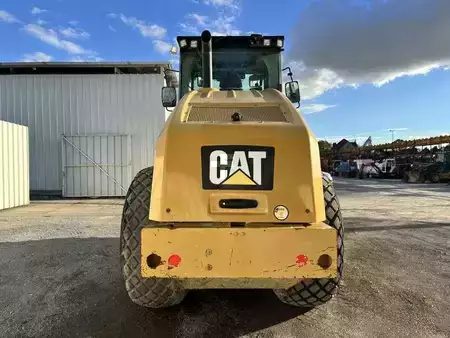 Fårfodruller 2018 Caterpillar CS76B (10)