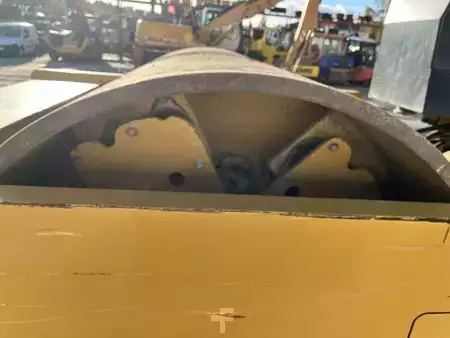 Fårfodruller 2018 Caterpillar CS76B (14)