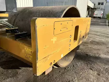 Fårfodruller 2018 Caterpillar CS76B (20)