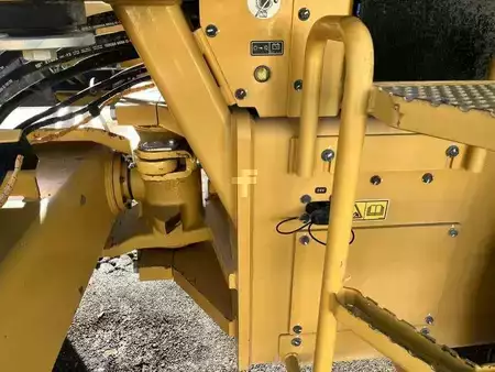 Fårfodruller 2018 Caterpillar CS76B (28)