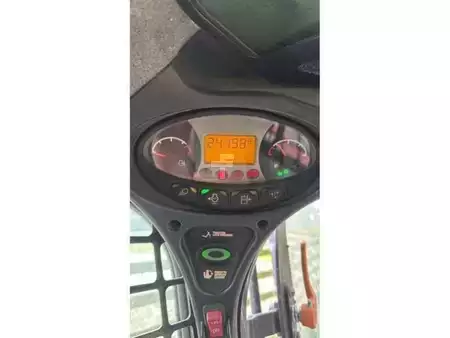 Sonstige 2021 Bobcat T870 + 6 ACCESSOIRES (17)