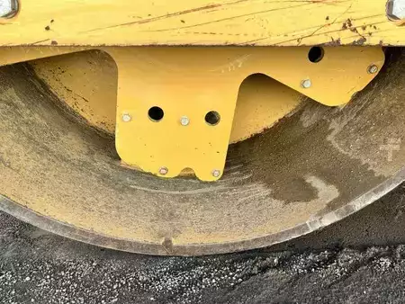 Sheepsfoot rollers 2018 Caterpillar CS76B (15)
