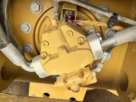 Sheepsfoot rollers 2018 Caterpillar CS76B (18)