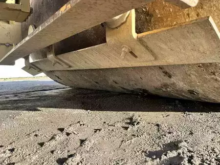 Sheepsfoot rollers 2018 Caterpillar CS76B (25)