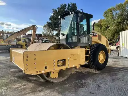 Sheepsfoot rollers 2018 Caterpillar CS76B (3)