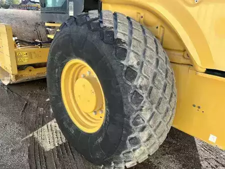 Sheepsfoot rollers 2018 Caterpillar CS76B (32)