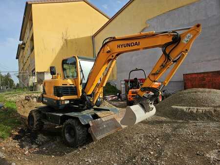 Mobil gravemaskin 2017 Hyundai ROBEX 55 W9 (7)