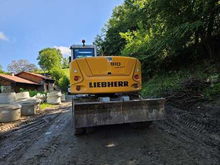 Mobiele graafmachines 2015 Liebherr A 910 COMPACT (8)