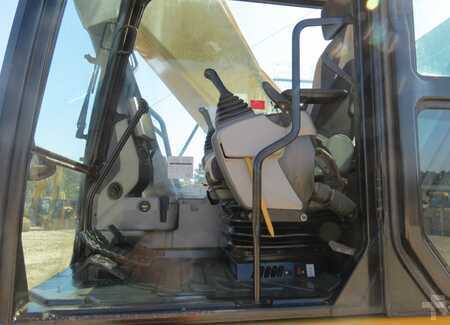 Hydraulic Excavators 2016 Caterpillar 336FL (7)