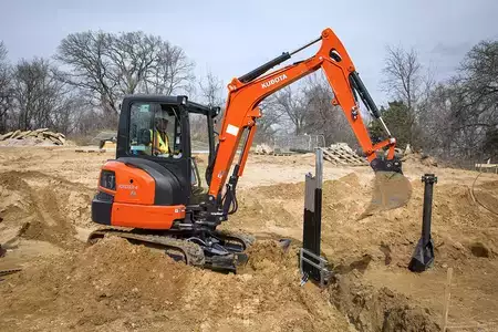 Crawler Excavators 1900 Kubota KX033-4 (1)