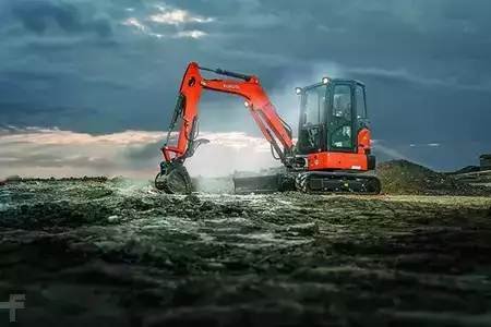 Crawler Excavators 1900 Kubota KX033-4 (3)