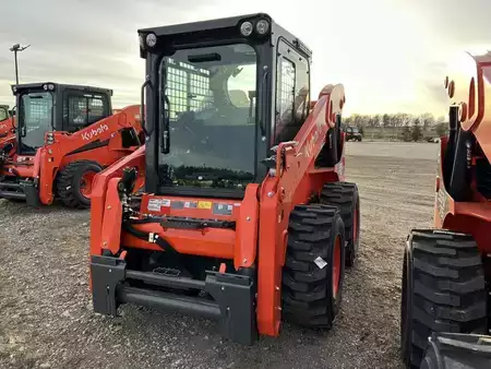 Skid Steers 2024 Kubota SSV75PHC (1)