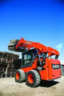 Skid Steers 2024 Kubota SSV75PHC (14)