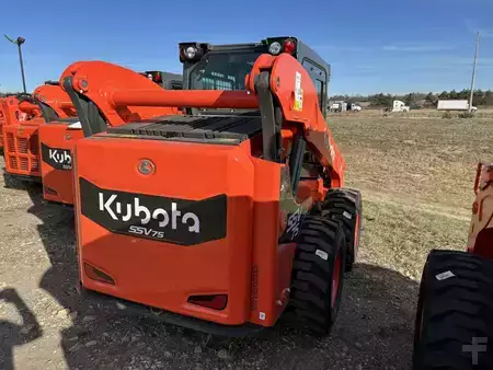 Cargadores compactas 2025 Kubota SSV75PHC (2)