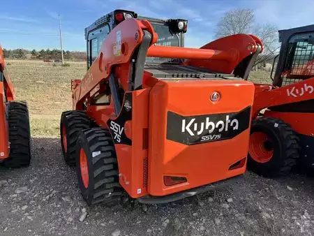 Cargadores compactas 2025 Kubota SSV75PHC (3)
