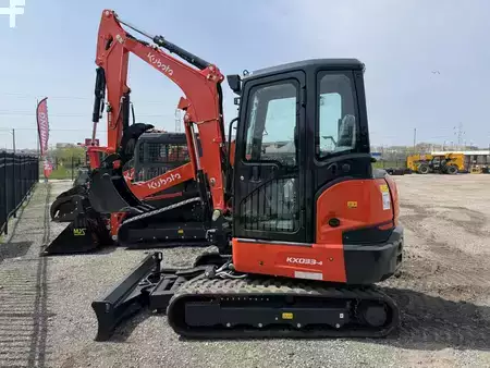 Excavadoras de cadenas 1900 Kubota KX033-4R3A (2)
