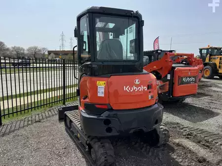 Excavadoras de cadenas 1900 Kubota KX033-4R3A (3)
