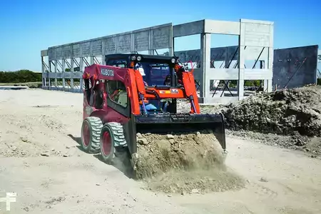 Skid Steers 1900 Kubota SSV65PHFRC (12)