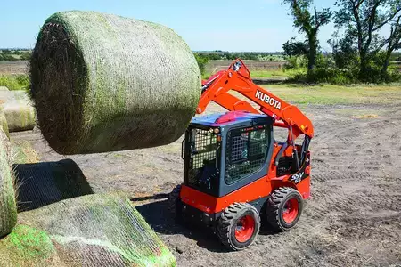 Skid Steers 1900 Kubota SSV65PHFRC (9)