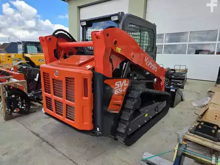Skid Steers 1900 Kubota SVL65-2HFWC (3)