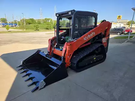 Skid Steers 1900 Kubota SVL65-2HWC (1)