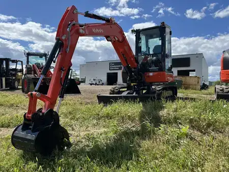 Excavadoras de cadenas 1900 Kubota KX040-5 (1)