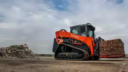 Skid Steers 1900 Kubota SVL97-3HCC (2)