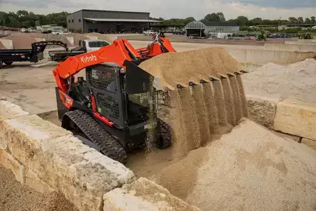 Skid Steers 1900 Kubota SVL97-3HCC (3)