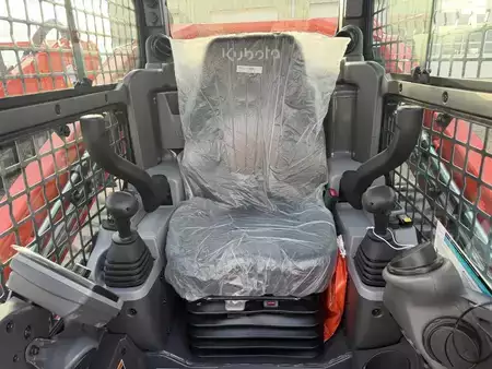 Skid Steers 1900 Kubota SVL97-3HCC (5)