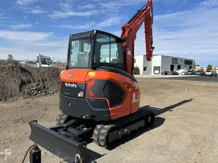 Excavadoras de cadenas 1900 Kubota KX040-5 (1)