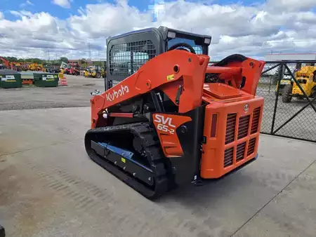 Skid Steers 1900 Kubota SVL65-2HWC (4)