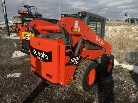 Skid Steers 1900 Kubota SSV75PHC (3)